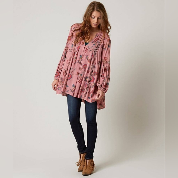 Free People Just the Two of Us Small Pink Floral Crochet Mini Blouse - Picture 3 of 14